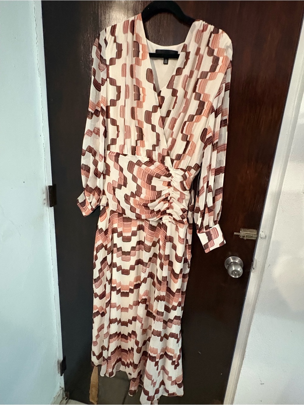 NWT White House Black Market Geometric Long-Sleeve Dress. Available in 00 & 6.